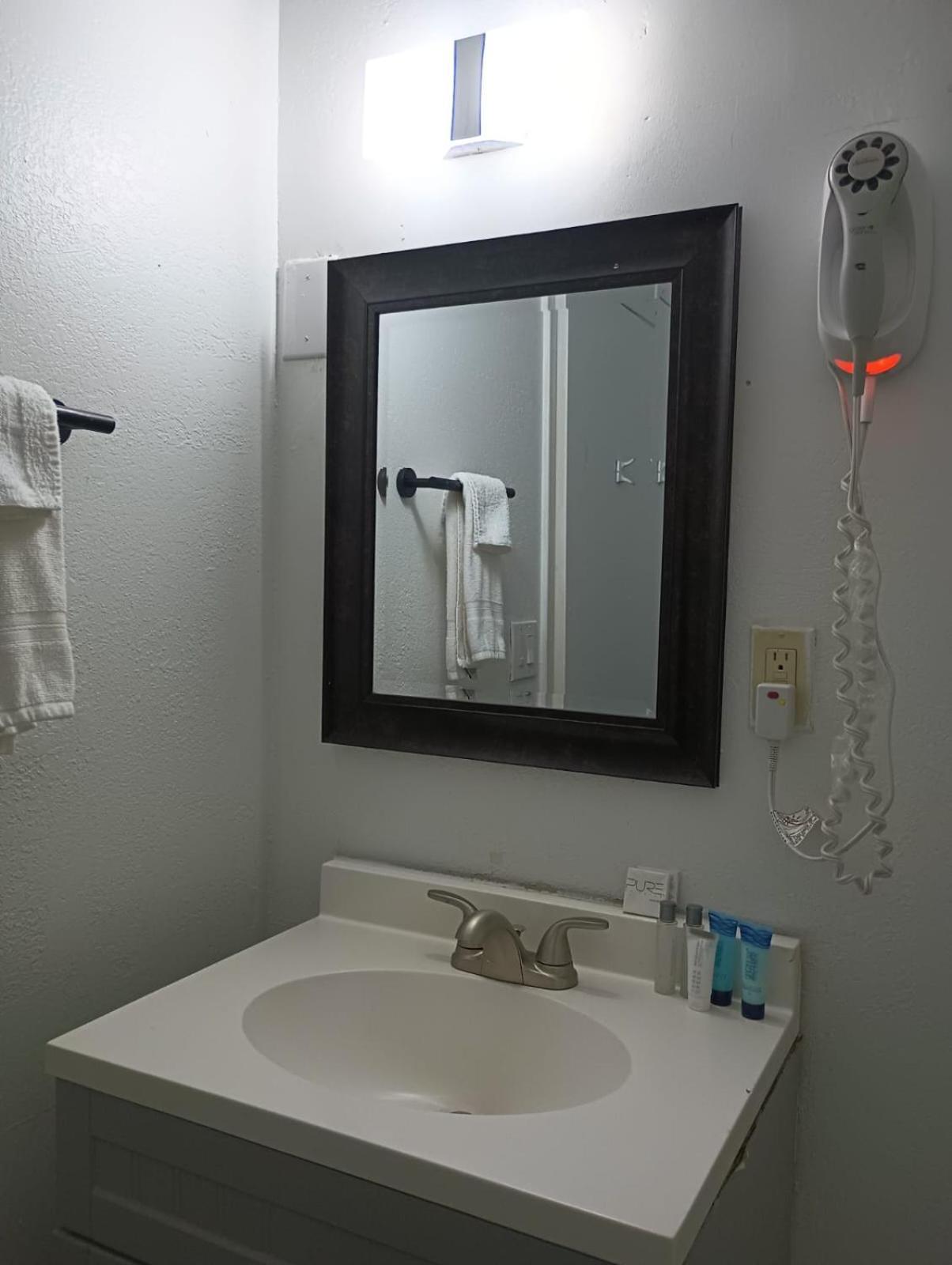 Cedar Inn & Suites South Lake Tahoe Ngoại thất bức ảnh