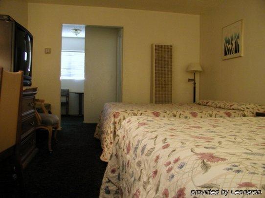 Cedar Inn & Suites South Lake Tahoe Phòng bức ảnh