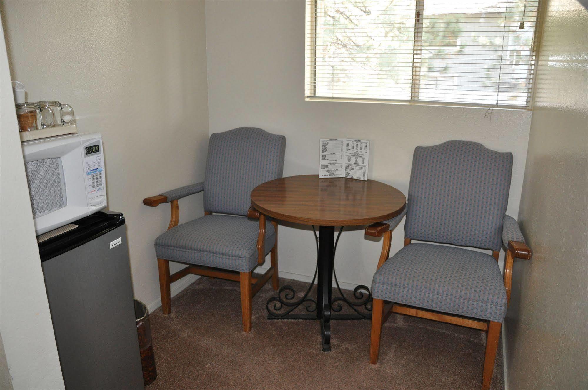 Cedar Inn & Suites South Lake Tahoe Ngoại thất bức ảnh