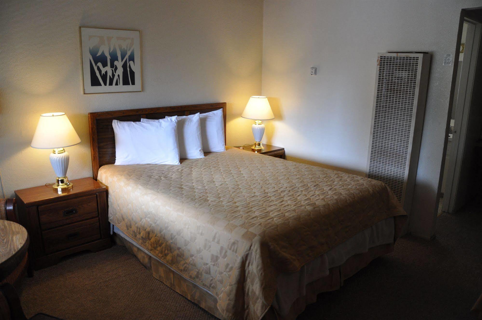 Cedar Inn & Suites South Lake Tahoe Ngoại thất bức ảnh