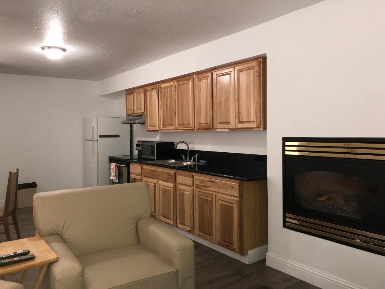 Cedar Inn & Suites South Lake Tahoe Ngoại thất bức ảnh